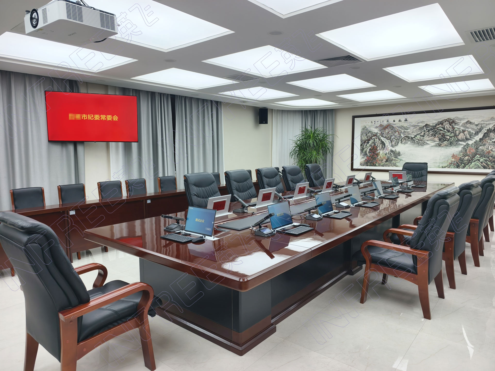 市纪委&ldquo;键鼠升降一体机&rdquo;项目交付使用，深受用户称赞！ 